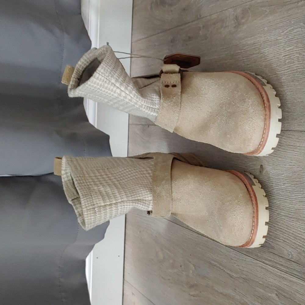 Womans Woolrich boots